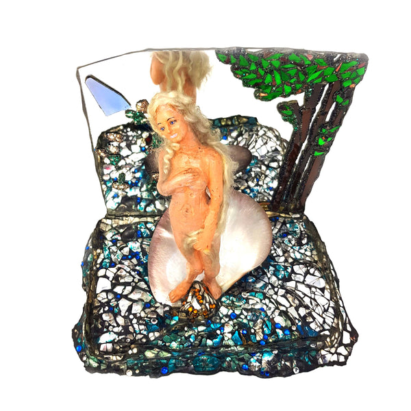 CALIFORNIA VENUS SCULPTURE