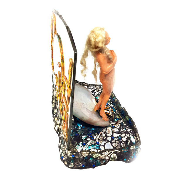 CALIFORNIA VENUS SCULPTURE