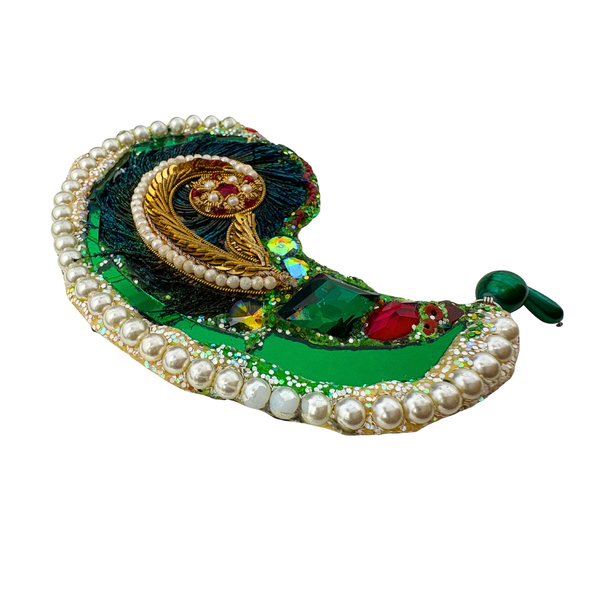 GREEN GODDESS - PAISLEY BROOCH, 2024