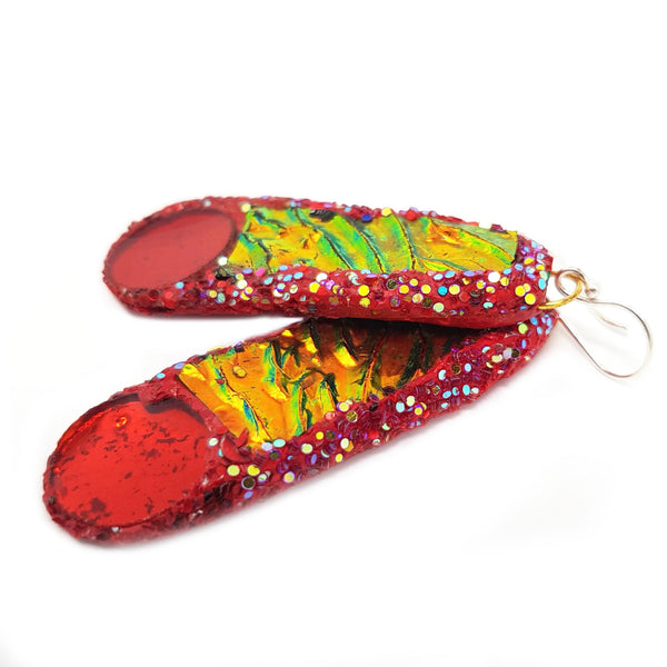 RED AND GREEN PENDANT EARRINGS